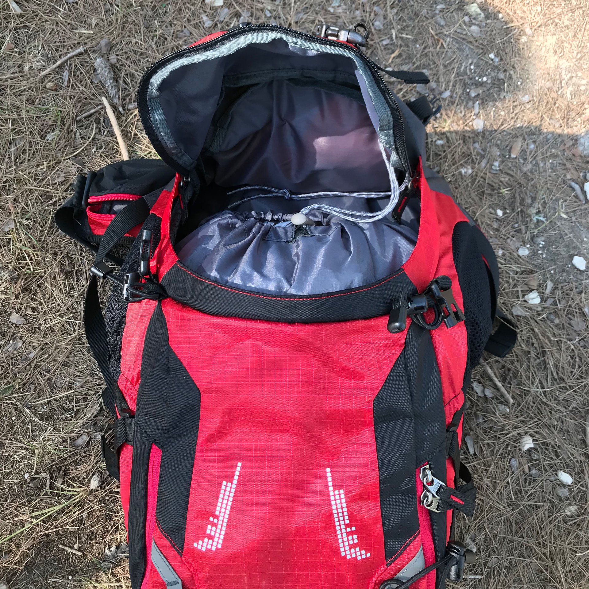 MOCHILA TECNICA "ATLAS" ROJO/NEGRO